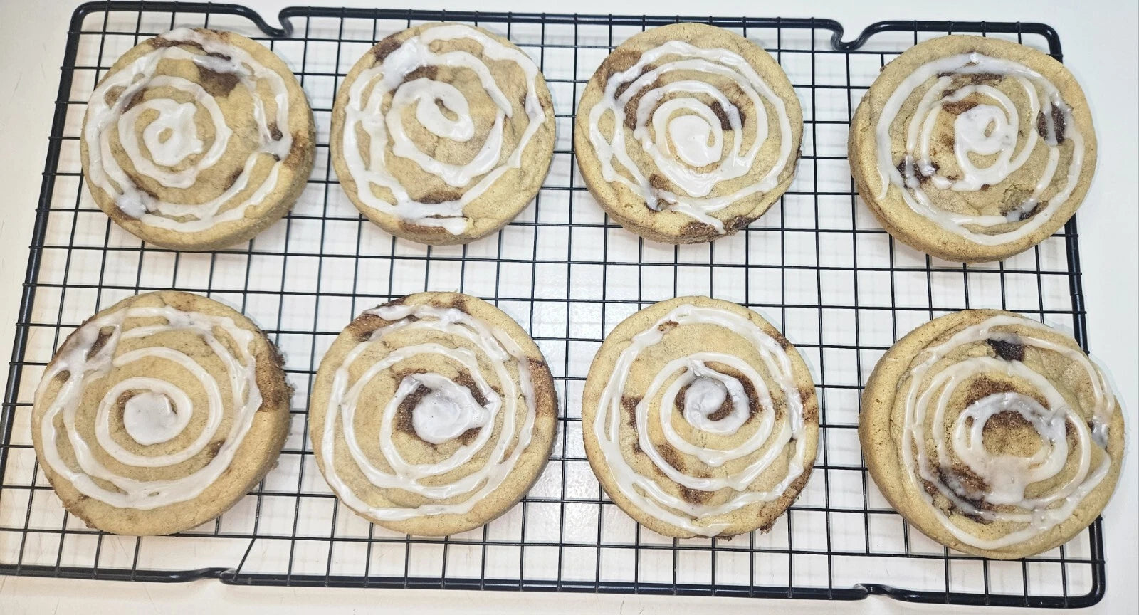 Cinmamon Roll Cookies, Giant Cookies, Soft Baked Cookies